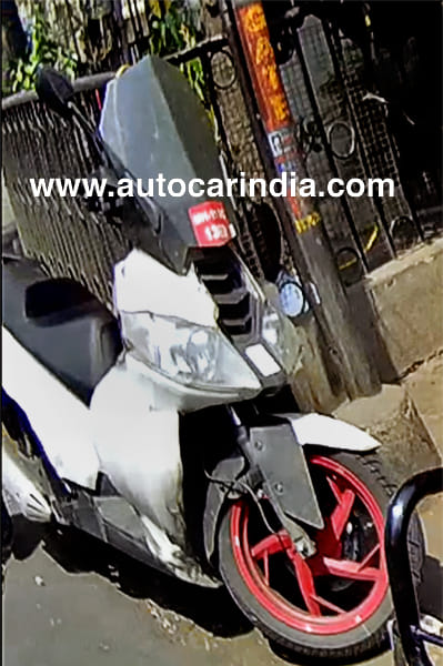 DSK-Benelli maxi scooter spied in India